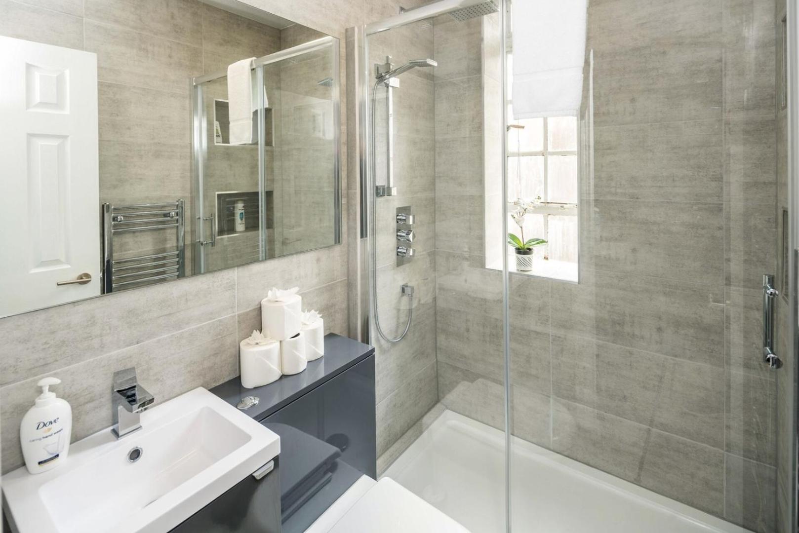 New Sleek & Modern Studio In The Heart Of Chelsea Londres Exterior foto